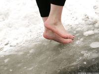 Feet - Zarina - 2013-09-17 Snowbreak