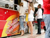 Feet - Zoya + Lana + Marisha - 2008-05-15 Barefoot ladies from Belarus