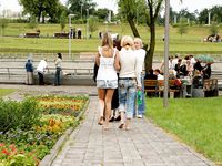 Feet - Zoya + Lana + Marisha - 2008-05-15 Barefoot ladies from Belarus