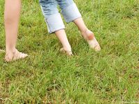 Feet - Zoya + Lana + Marisha - 2008-05-15 Barefoot ladies from Belarus