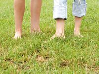 Feet - Zoya + Lana + Marisha - 2008-05-15 Barefoot ladies from Belarus