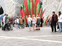 Feet - Zoya + Lana + Marisha - 2008-05-15 Barefoot ladies from Belarus