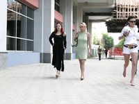 Feet - Zoya + Lera + Marisha - 2008-06-12 Barefoot ladies from Belarus