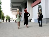 Feet - Zoya + Lera + Marisha - 2008-06-12 Barefoot ladies from Belarus