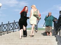 Feet - Zoya + Lera + Marisha - 2008-06-12 Barefoot ladies from Belarus