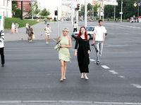 Feet - Zoya + Lera + Marisha - 2008-06-12 Barefoot ladies from Belarus