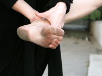 Feet - Zoya + Lera + Marisha - 2008-06-12 Barefoot ladies from Belarus