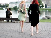 Feet - Zoya + Lera + Marisha - 2008-06-12 Barefoot ladies from Belarus