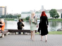 Feet - Zoya + Lera + Marisha - 2008-06-12 Barefoot ladies from Belarus