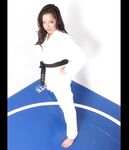 Barefoot Karate Facekicks