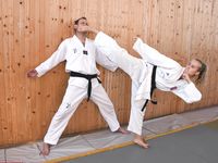 Barefoot Karate Facekicks