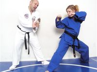Barefoot Jujitsu Woman Domination