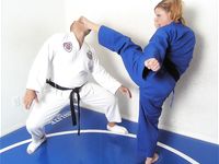 Barefoot Jujitsu Woman Domination