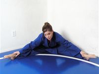Barefoot Jujitsu Woman Domination
