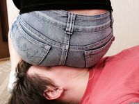 SitOnMyLips - 08.10.20