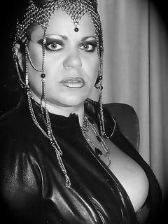 tumblr_mcs79s9VkH1r8u5vwo1_1280