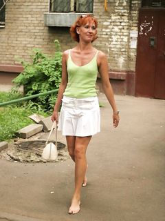 Feet - Alla - 2006-07-15 Bare feet and the City