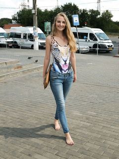 Feet - Alyona D - 2015-02-17 A hot summer day