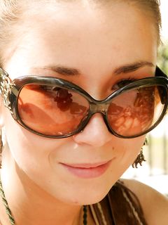 Feet - Anya - 2010-05-31 Sexy dusty soles