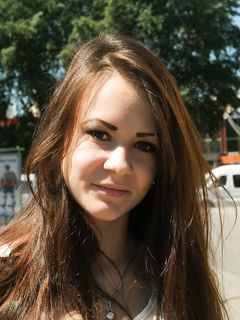 Feet - Ekaterina D - 2016-04-06 Barefoot beauty in a white dress