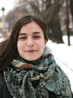 Feet - Gayane - 2013-05-04 Barefoot girl in winter city