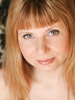 Feet - Iren - 2007-05-26 A Busy barefoot day