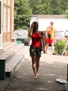 Feet - Julia A - 2007-09-18 Sexy feet in the crowded city