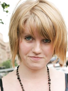 Feet - Julia D - 2011-08-04 Gloomy day