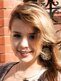 Feet - Masha A - 2011-07-14 Barefoot and happy