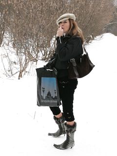 Feet - Nata - 2007-02-04 Winter barefooting