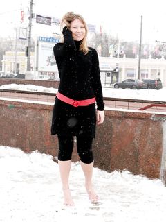 Feet - Tanya - 2011-07-21 Barefoot dancer