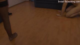 Brutal-Facesitting - Melissa - 2010