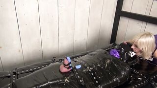 PantyhoseTherapy - Thigh Tease Queen