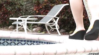 MagicalFeet - Pool Side Footing