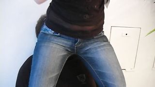 Sado-Girls - smell my butt - antonia