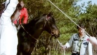 New Queen - 482019 - 058