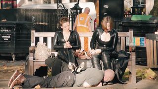 New Queen - 482019 - 074