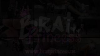 BratPrincess - Jessica - I used a foot slave and I liked it