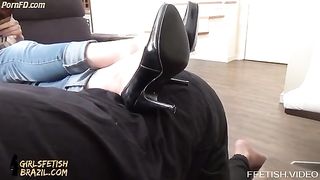 Beautiful mistress humiliates ugly maid