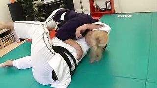 xana vs steve kicking lesson