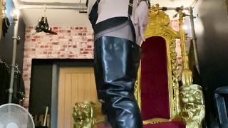 Gynarchy Goddess in action