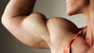 blakelee flexing her perfect body over nerd