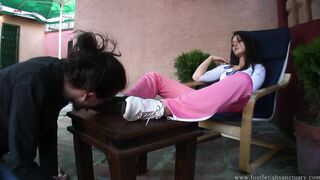 Amanda - Foot Domination