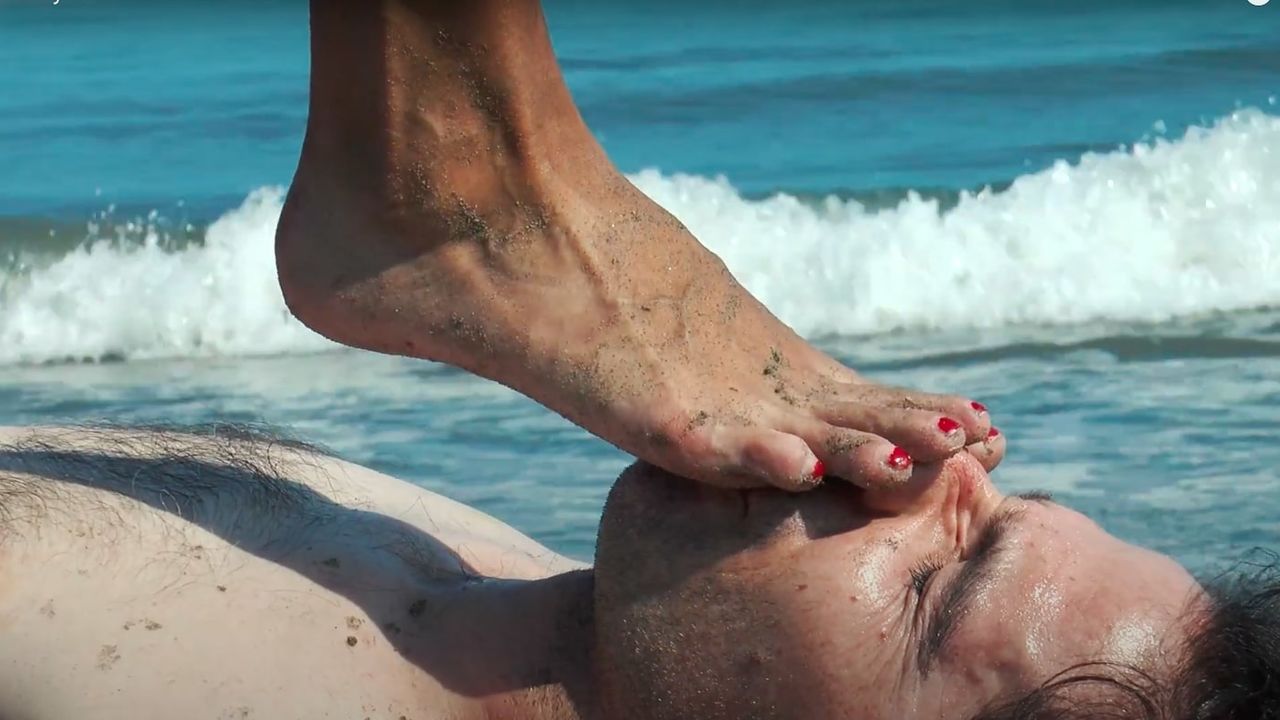 Samy Beach Foot Domination (EXCLUSIVE)