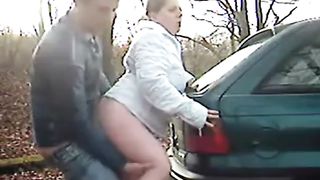 Chubby öffentliches Auto doggy