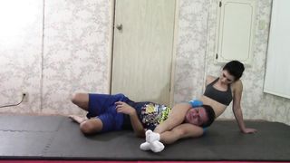 Nikki Next Headscissor 2