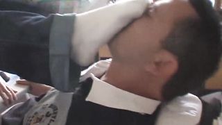 Léa foot humiliation Very dirty sneakers and socks worship (french)