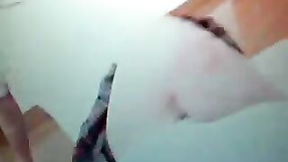 Japanese girl reverse headscissors