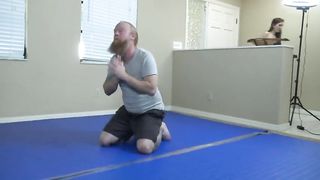 Headscissor cruel she burn his face