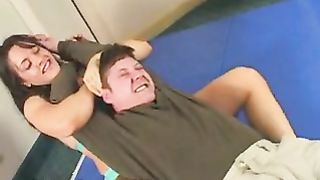 C Huntress bodyscissor